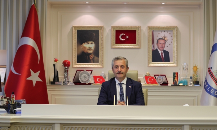 Ba�kan Tahmazo�lu, 29 Ekim Cumhuriyet Bayram��n� Kutlad�