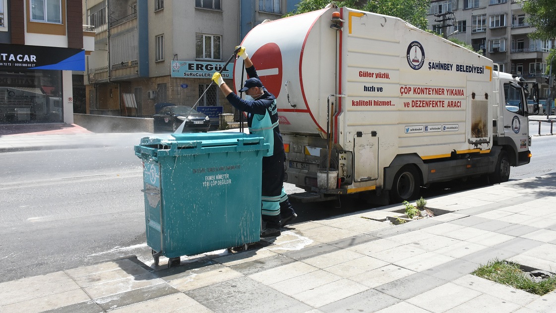 Belediyemizden Kurban Bayram� Temizli�i