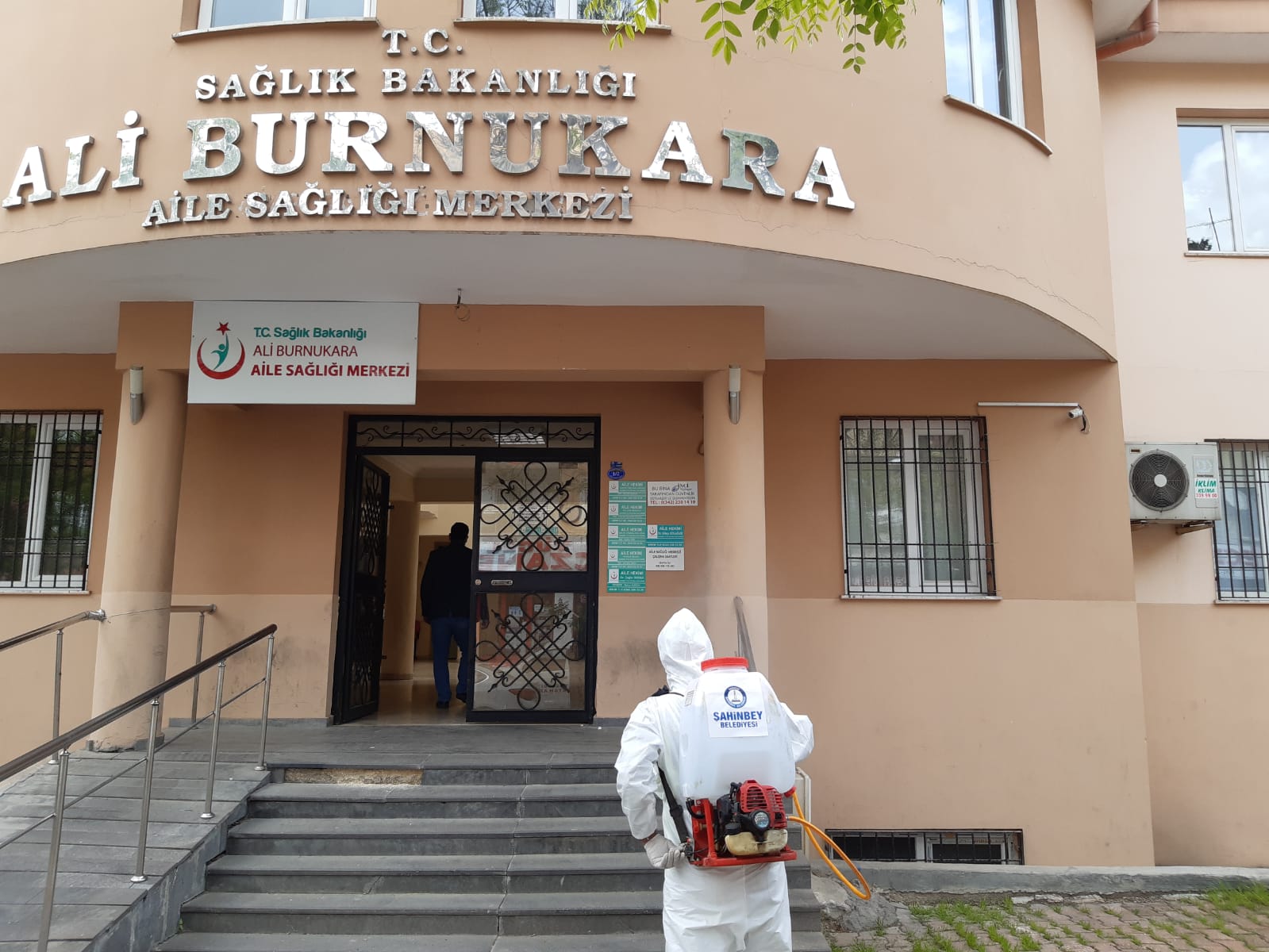 Belediyemizde Dezenfekte �al��malar� S�r�yor