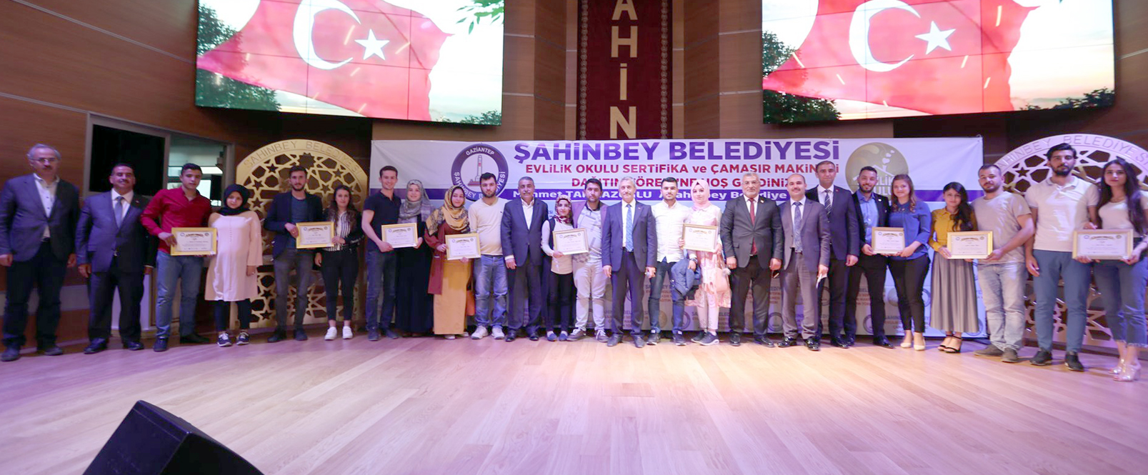 186 �ift Daha Evlilik Okulu�ndan Mezun Oldu