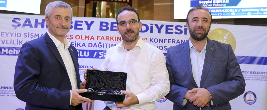 201 �ift Daha Evlilik Okulu�ndan Sertifikas�n� Ald�