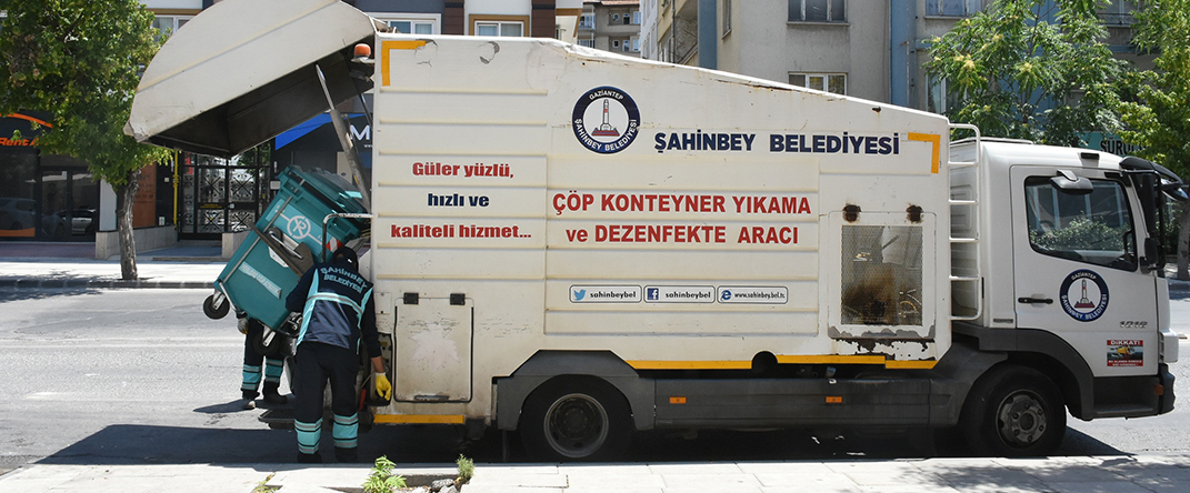 �ahinbey�de ��p Konteynerleri Dezenfekte Edilerek Temizleniyor