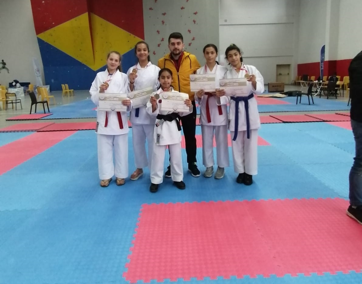 Karate�ye �ahinbey Damgas�