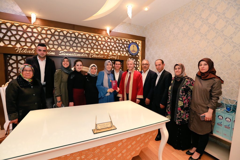 Ba�kan�m�zdan Yeni �iftlere S�rpriz