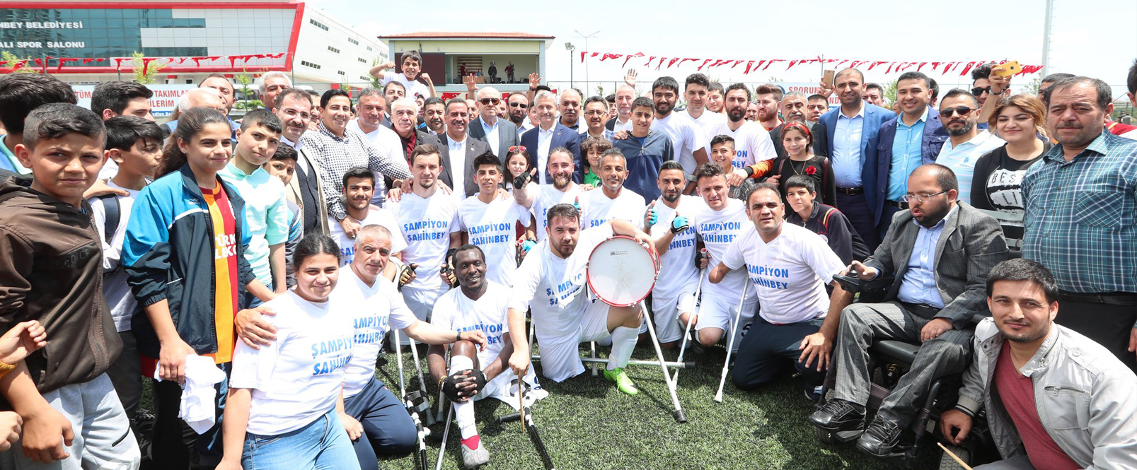Kocaman Y�rekleriyle �ahinbey�e �ampiyonluk Getirdiler