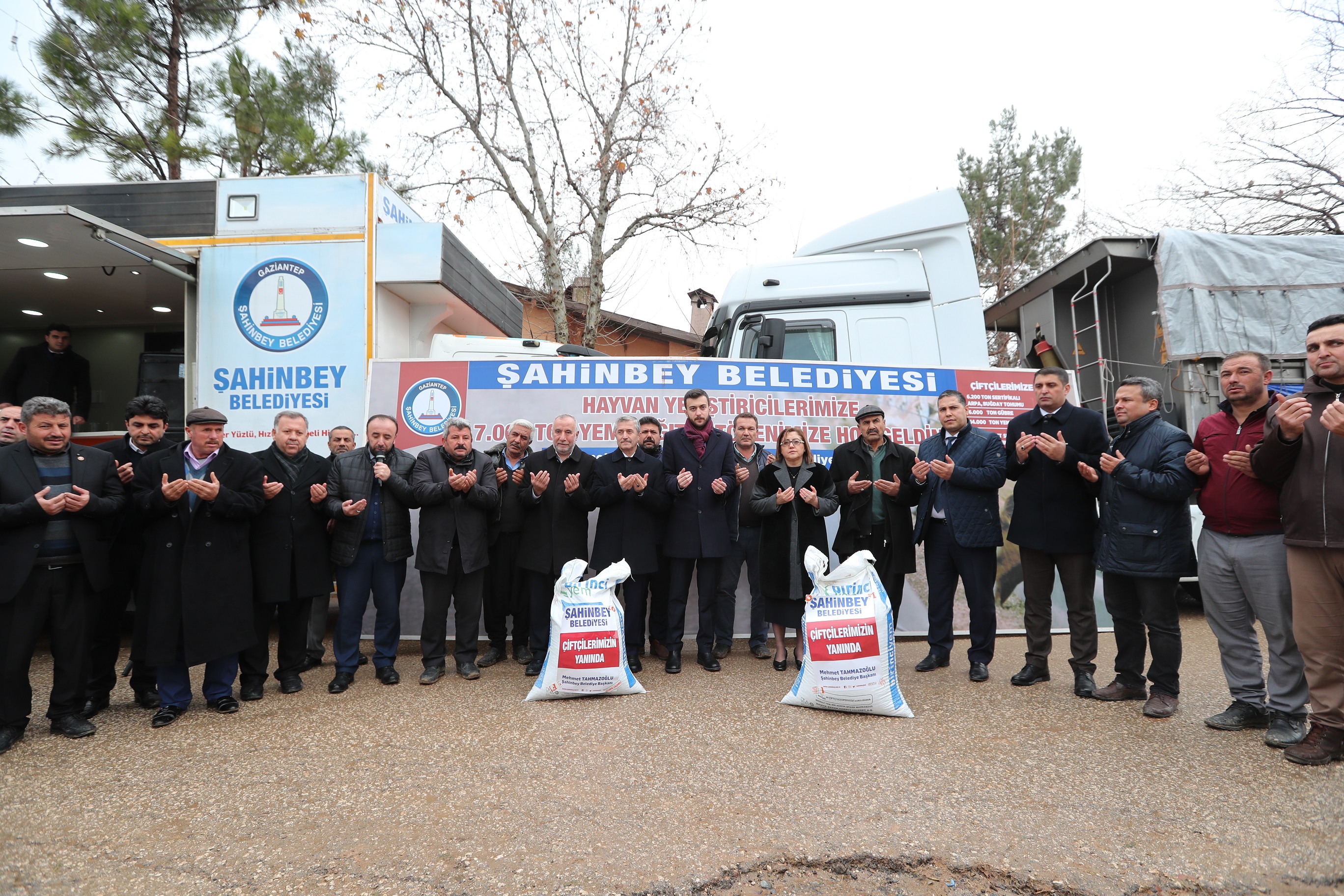 Belediyemizin Yem Deste�i Devam Ediyor