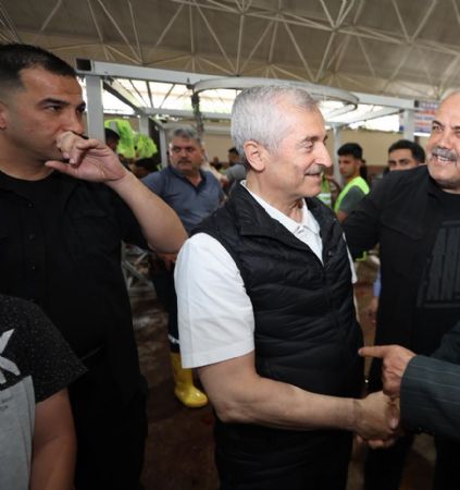 Ba�kan�m�z Kurban Kesim Alanlar�n� Ziyaret Etti