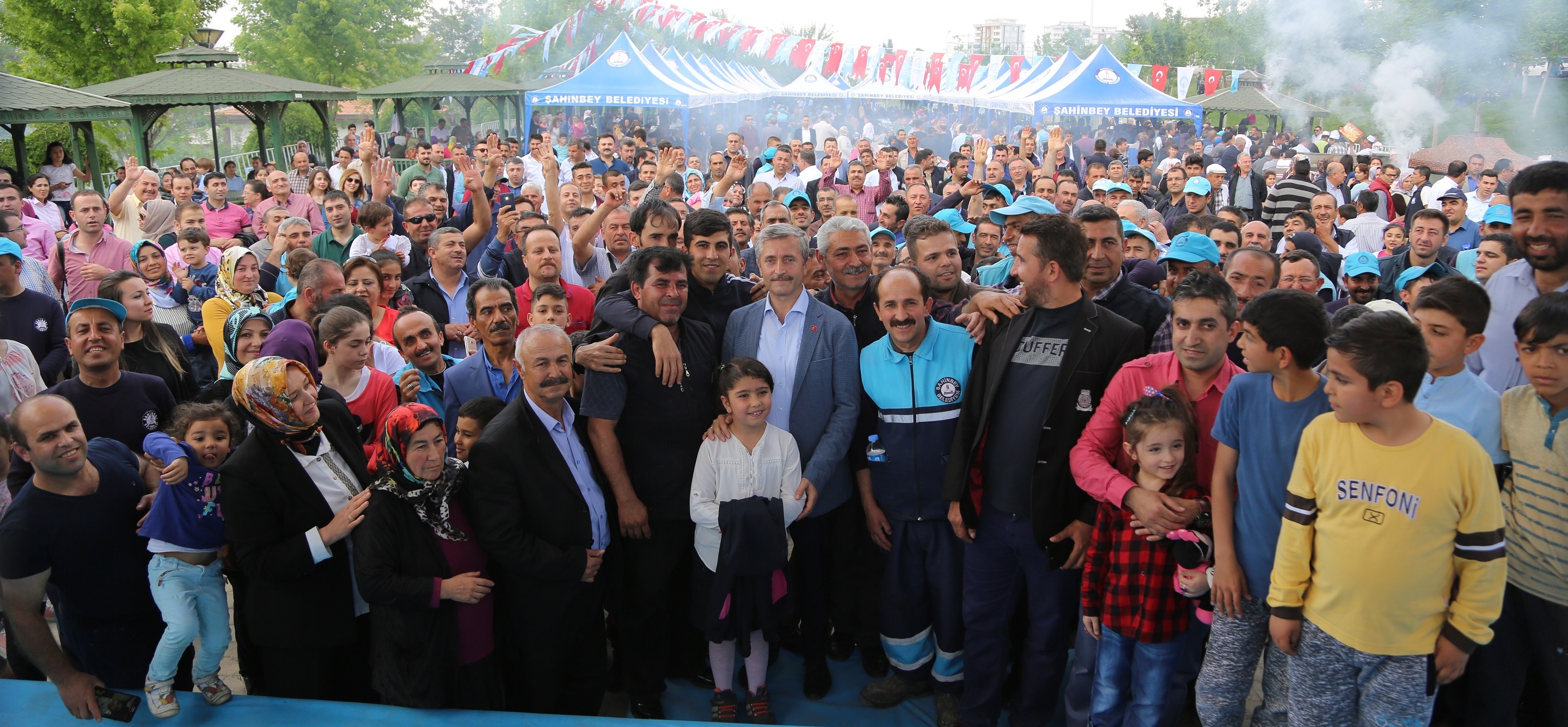Ba�kan�m�zdan M�jdeli Bayram Kutlamas�