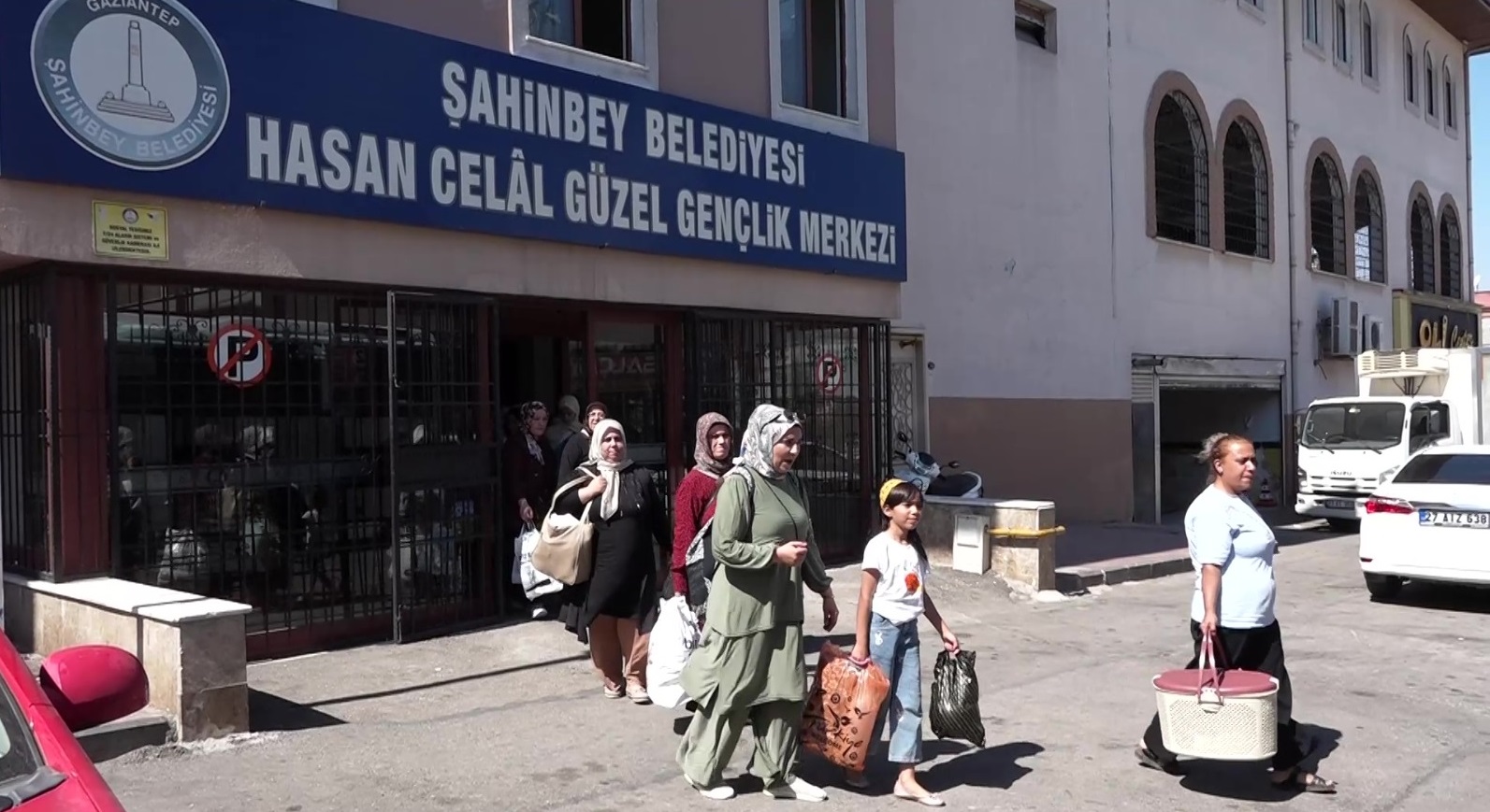 Hasan Celal G�zel Gen�lik Merkezi�nde E�itim Ve Sosyal Ya�am Bir Arada