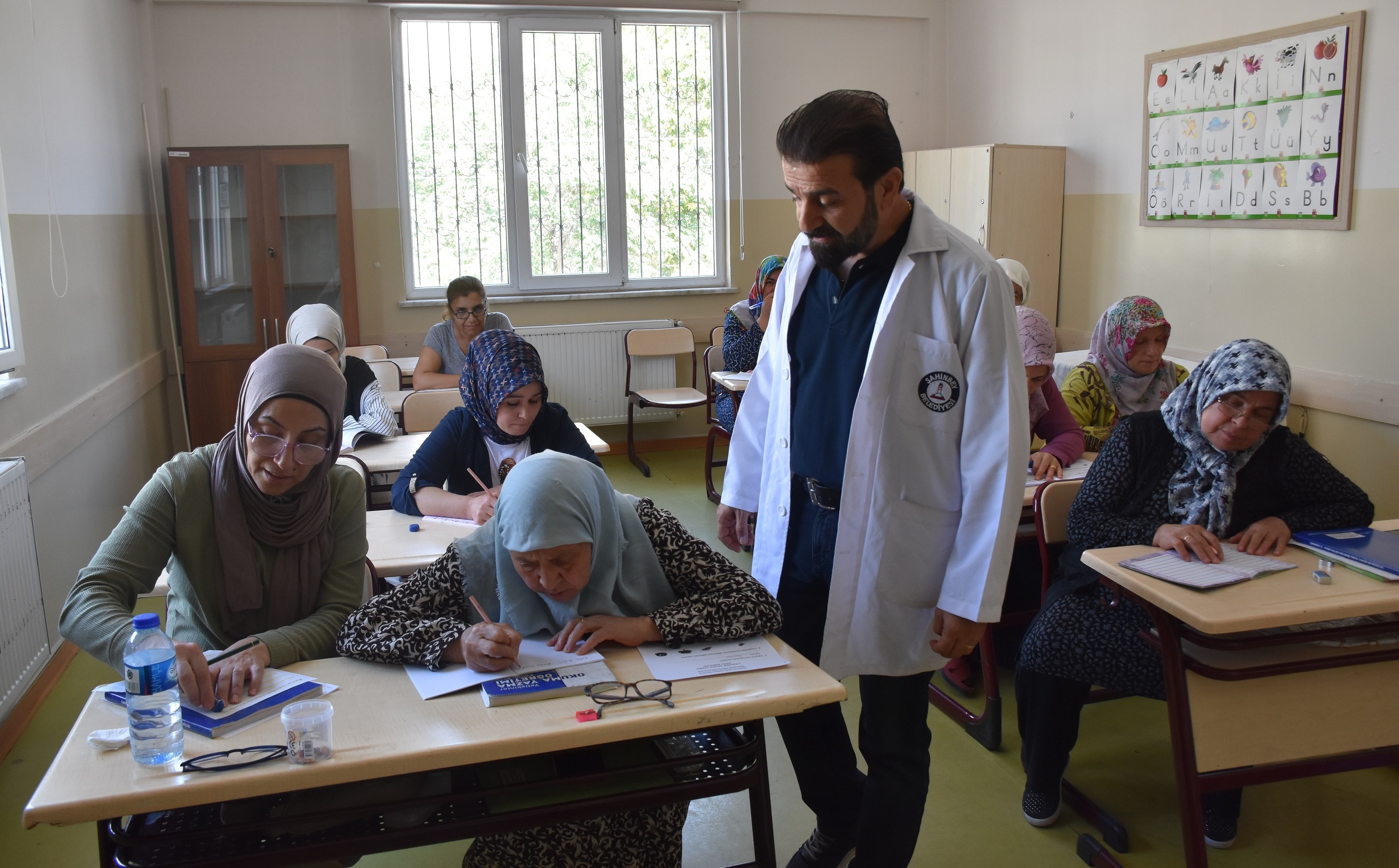 Belediyemizin Tesislerinde Okuma Yazma ��reniyorlar