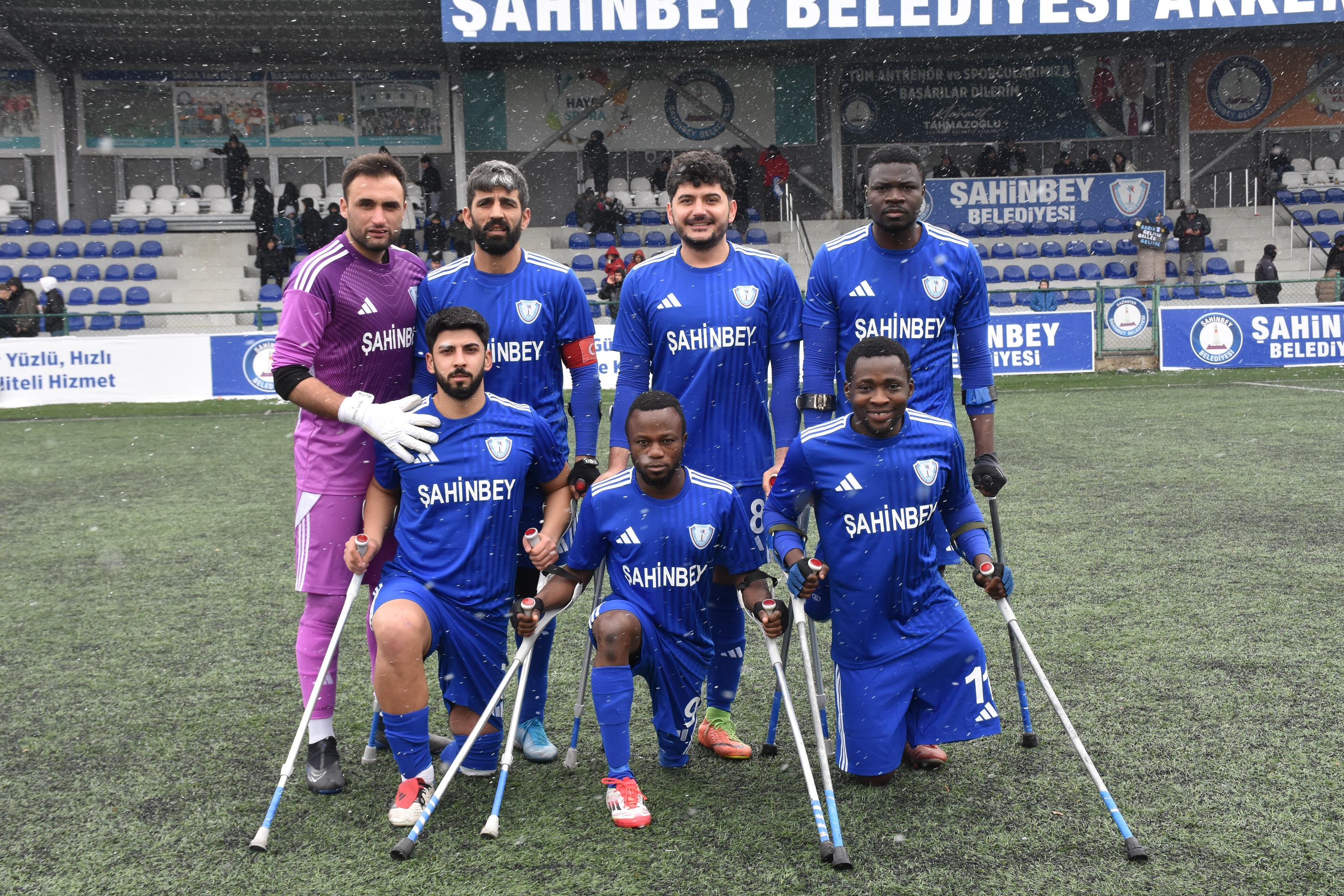 �ahinbey Ampute�den Farkl� Galibiyet 7-0