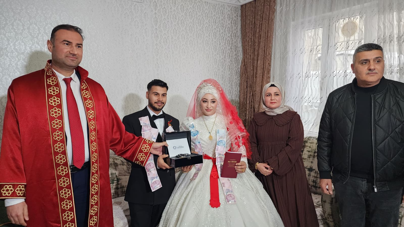 Belediyemiz �iftleri Kar Ya����nda Da Yaln�z B�rakmad�