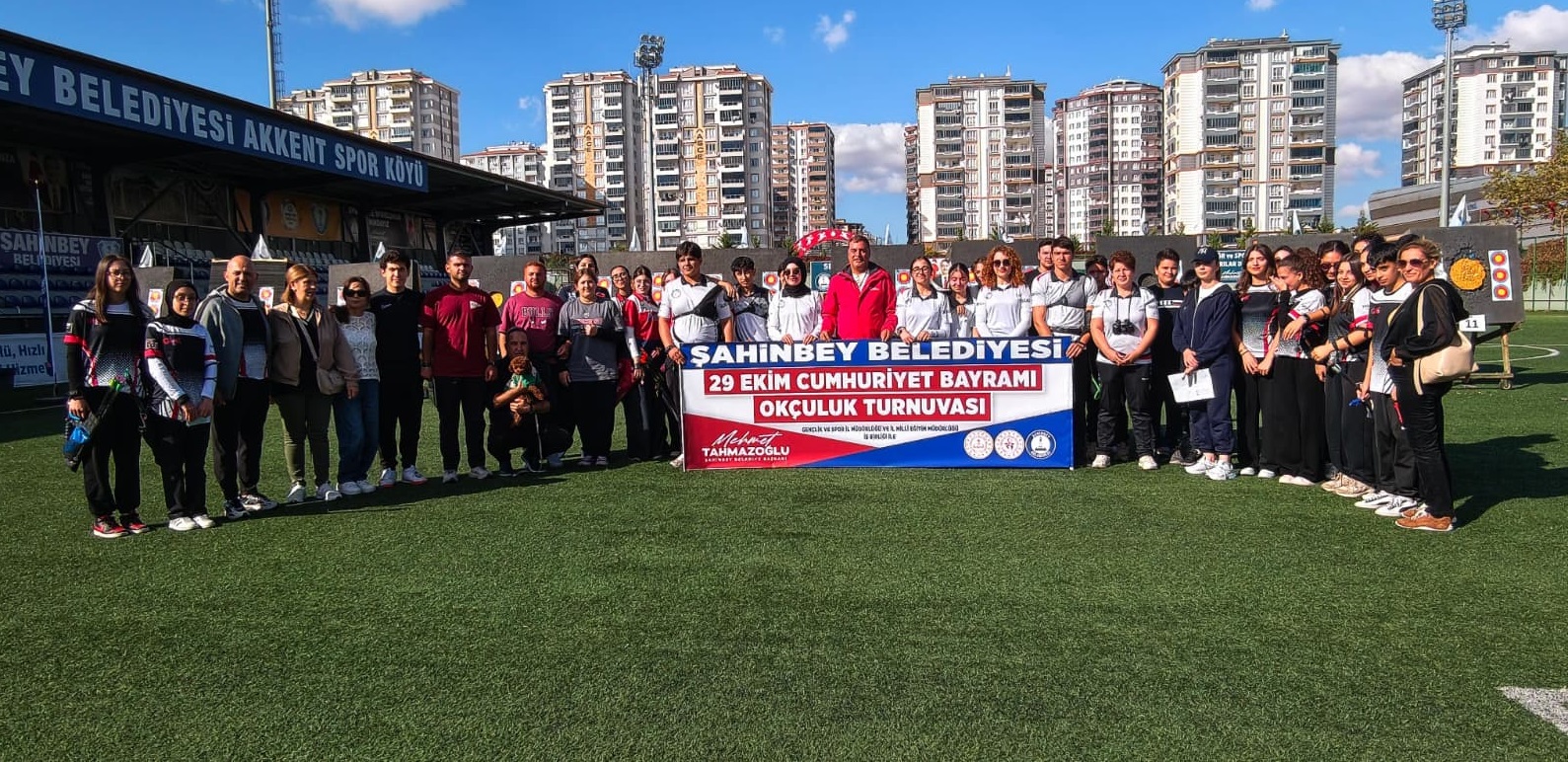 �ahinbey�de Cumhuriyet Co�kusu Sahalara Ta��nd�