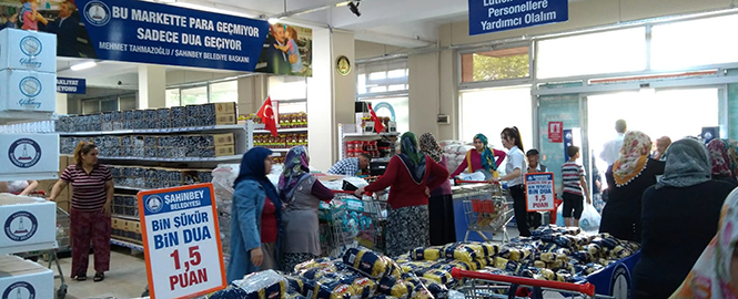�ifte Bayram Ya�att�k