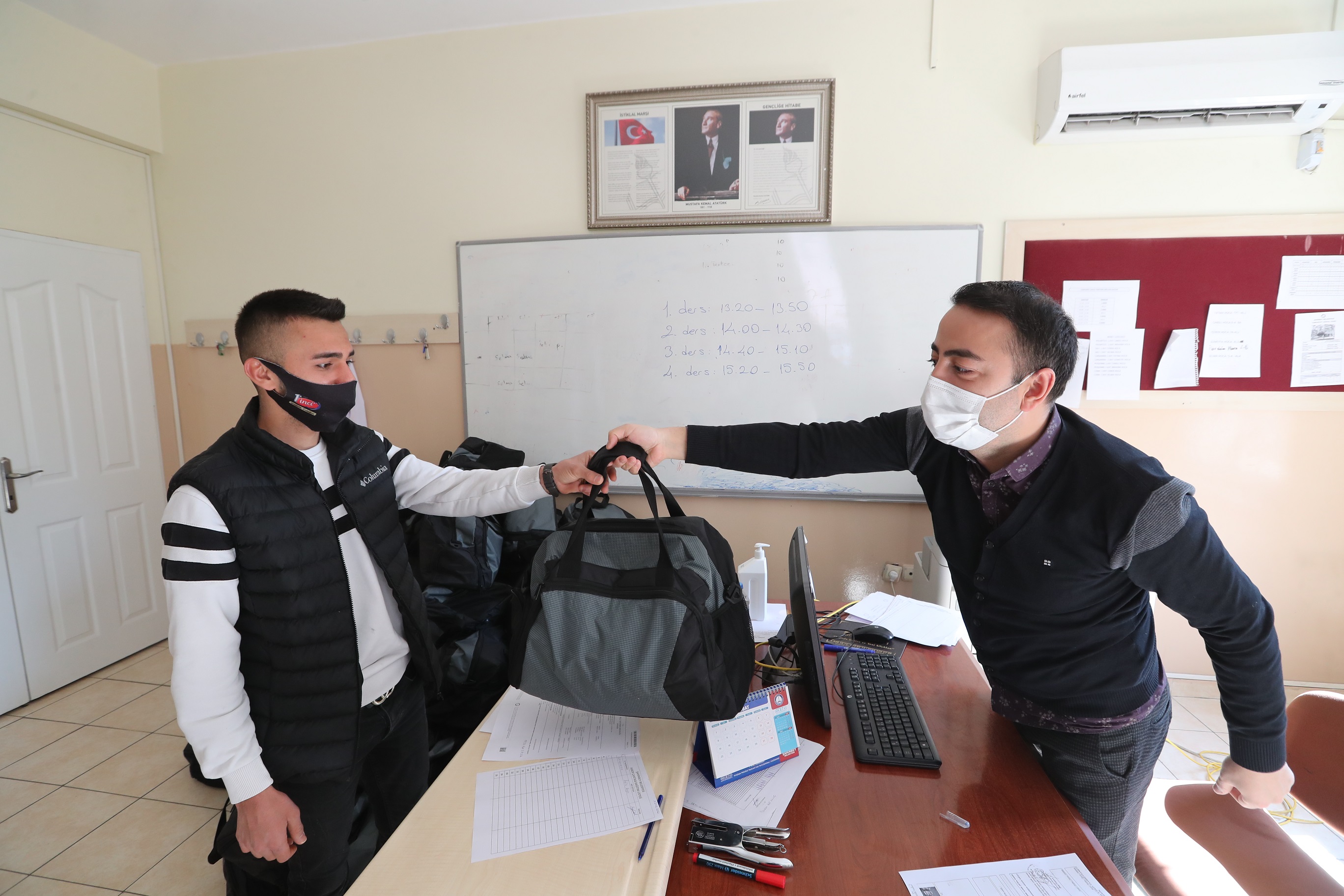 Belediyemiz Mehmet�i�e Destek Olmaya Devam Ediyor