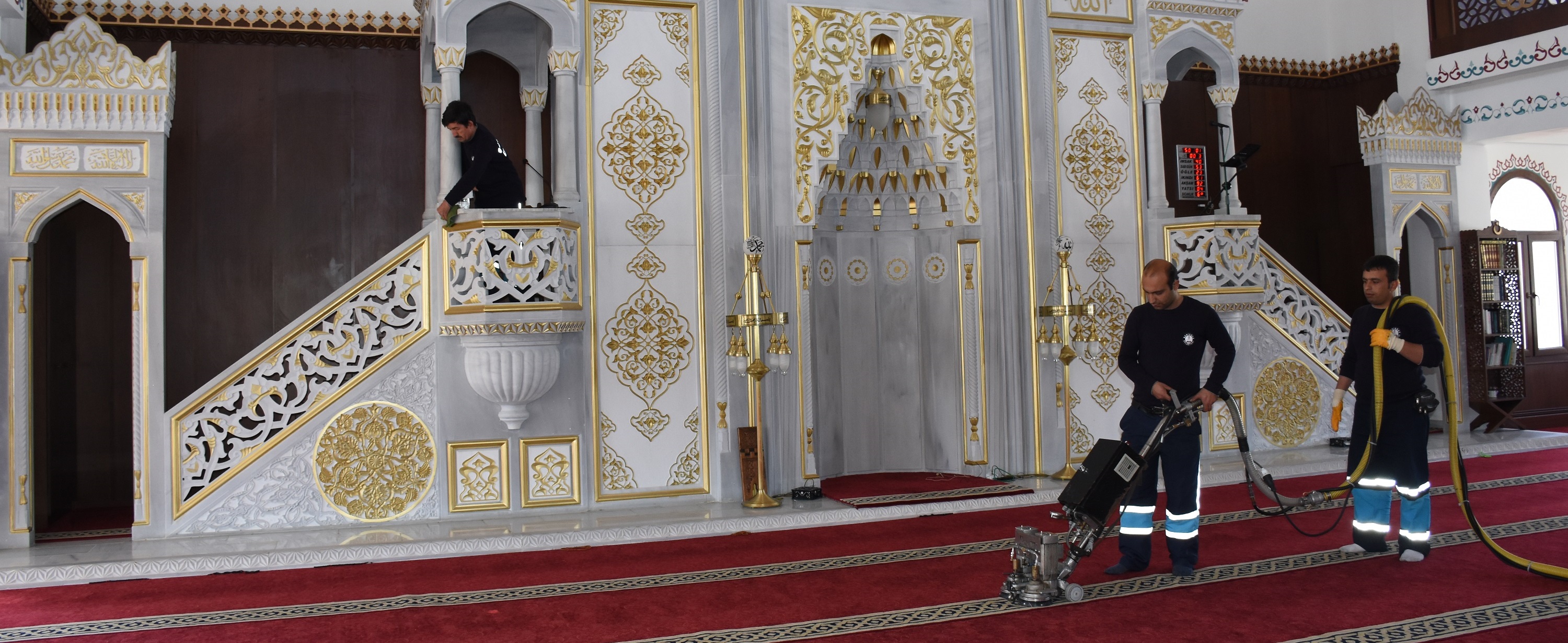 Ramazan Ay� �ncesi Cami Temizliklerini S�rd�r�yoruz