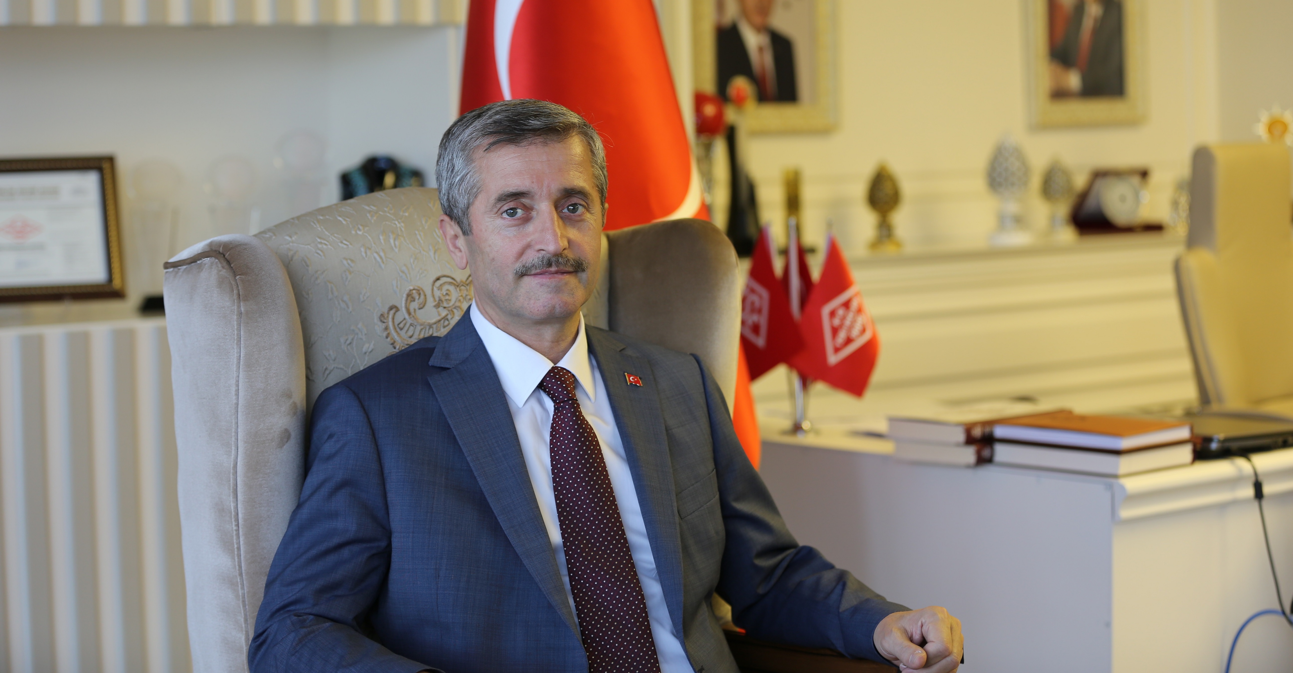 Ba�kan�m�zdan, �stiklal Mar��m�z�n Kabul�n�n 97. Y�l� Mesaj�