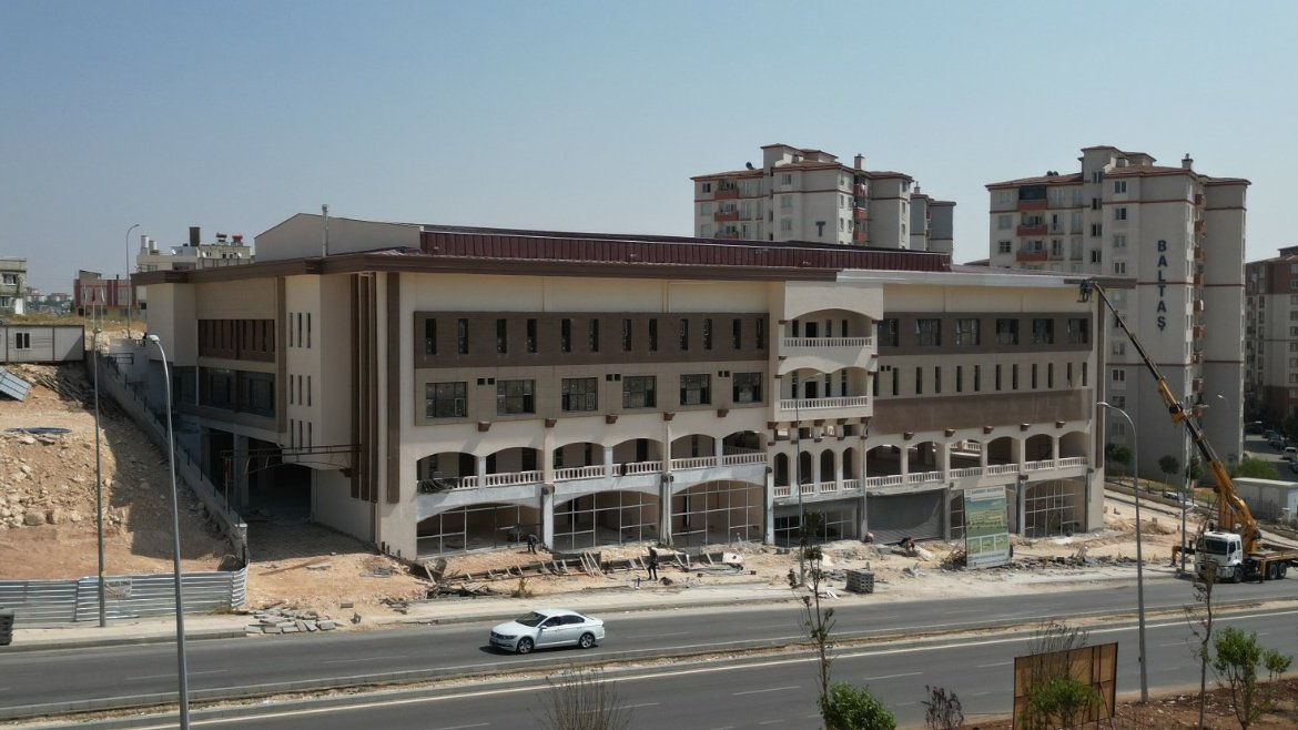 Belediyemiz Geylani Mahallesine �ok Fonksiyonlu Tesis