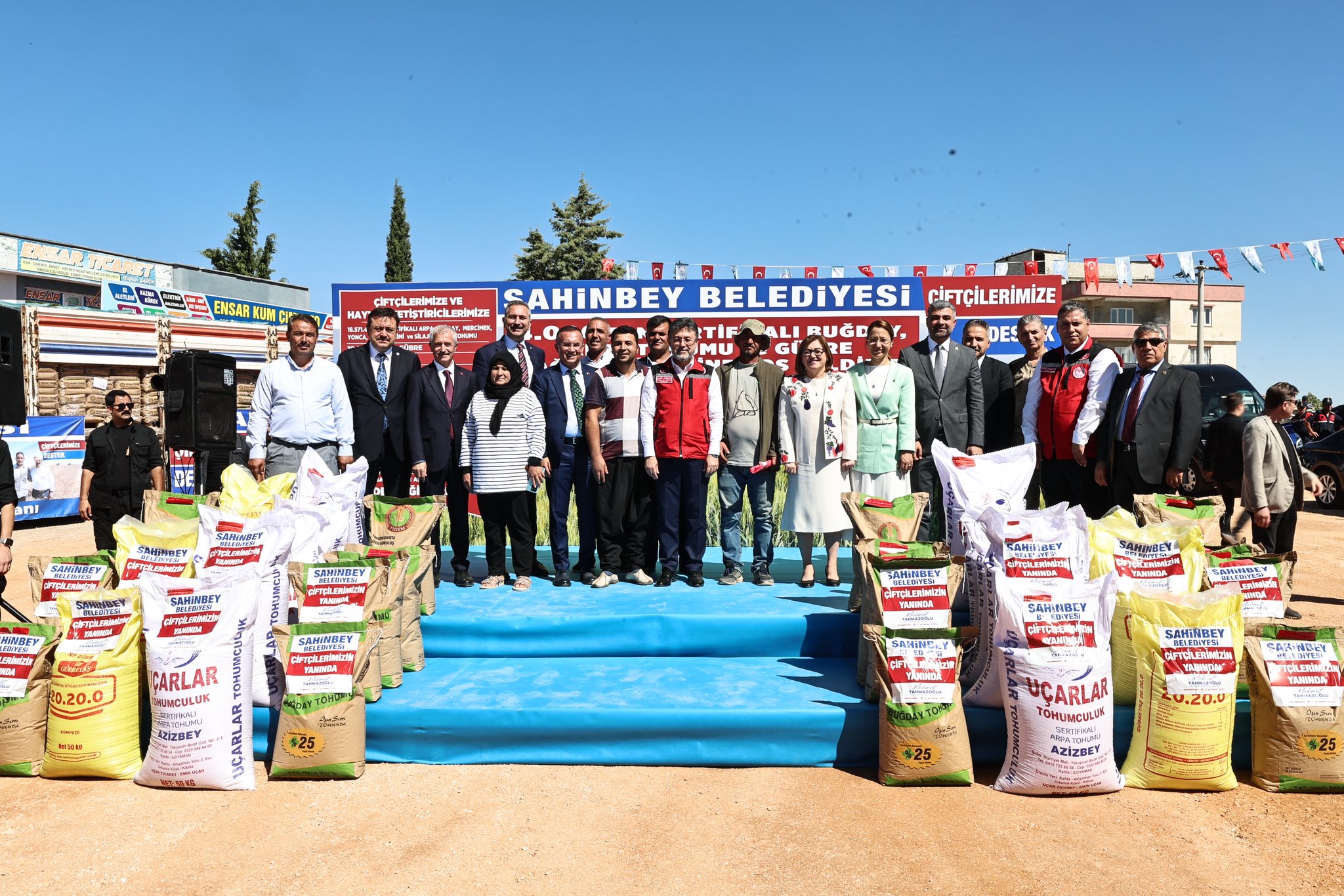 Bakan Yumakl� "�ahinbey Belediyesi�nin  Verdi�i Destekeler Bizler ��in �ok �nemli"