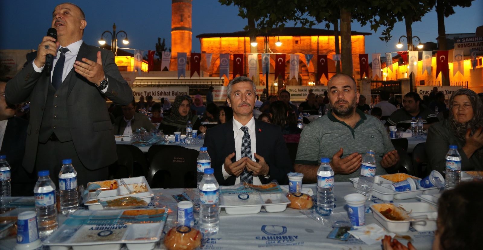 �ehrek�st� Konaklar�nda �ftar Vakti