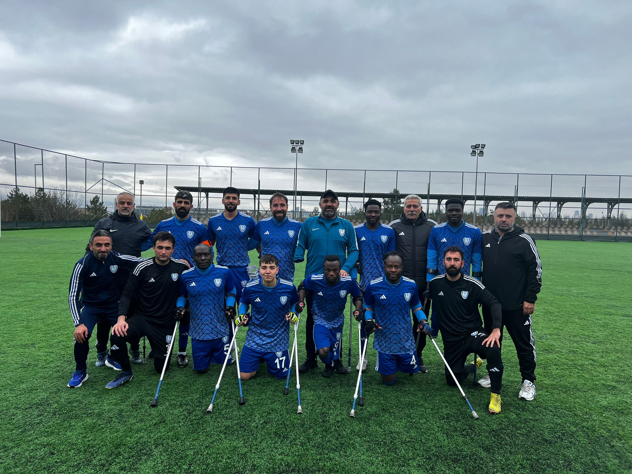 �ahinbey Ampute Futbol Tak�m�ndan Farkl� Skor 11-1