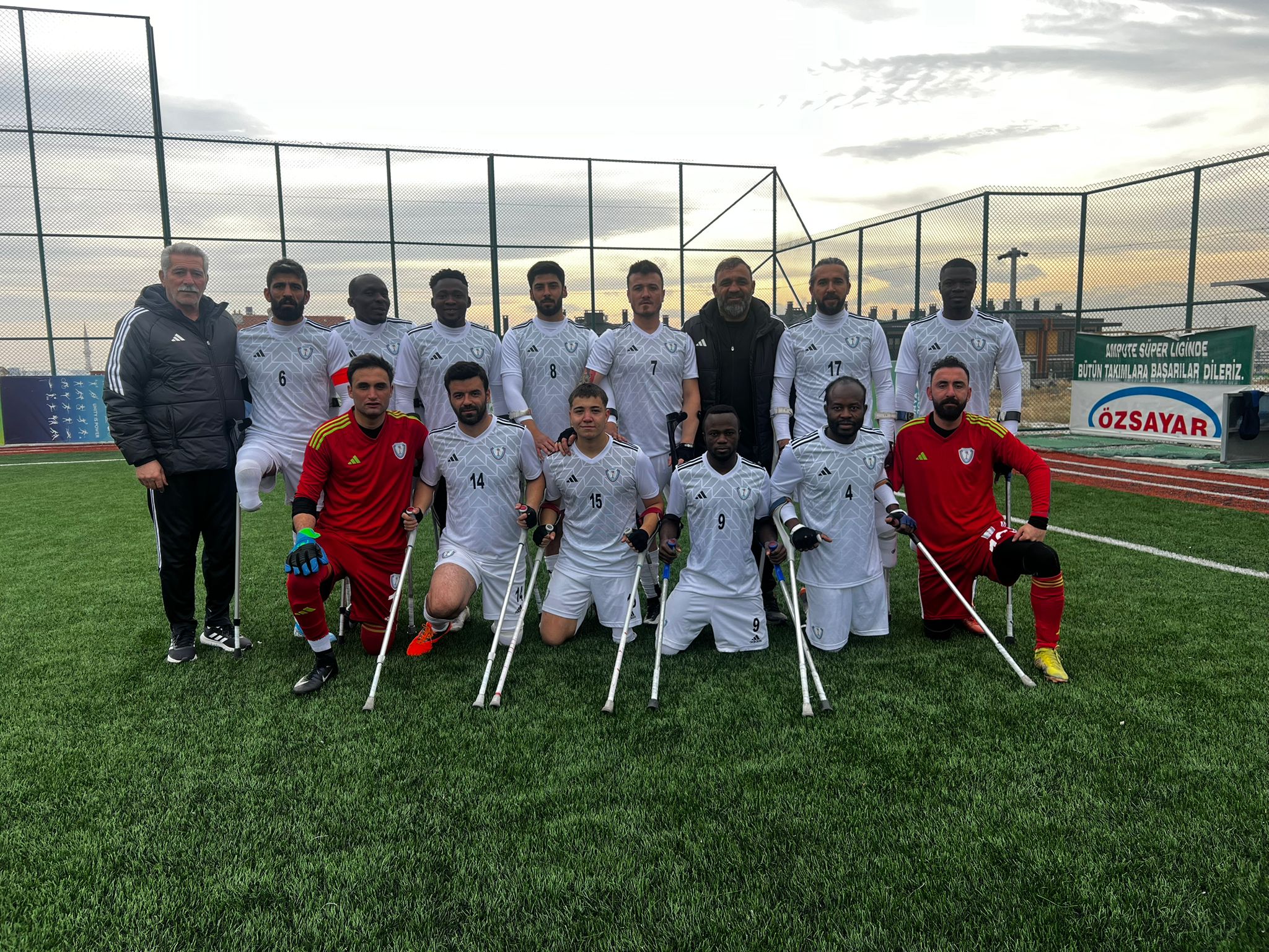 �ahinbey Ampute Futbol Tak�m��ndan Farkl� Skor 5-0