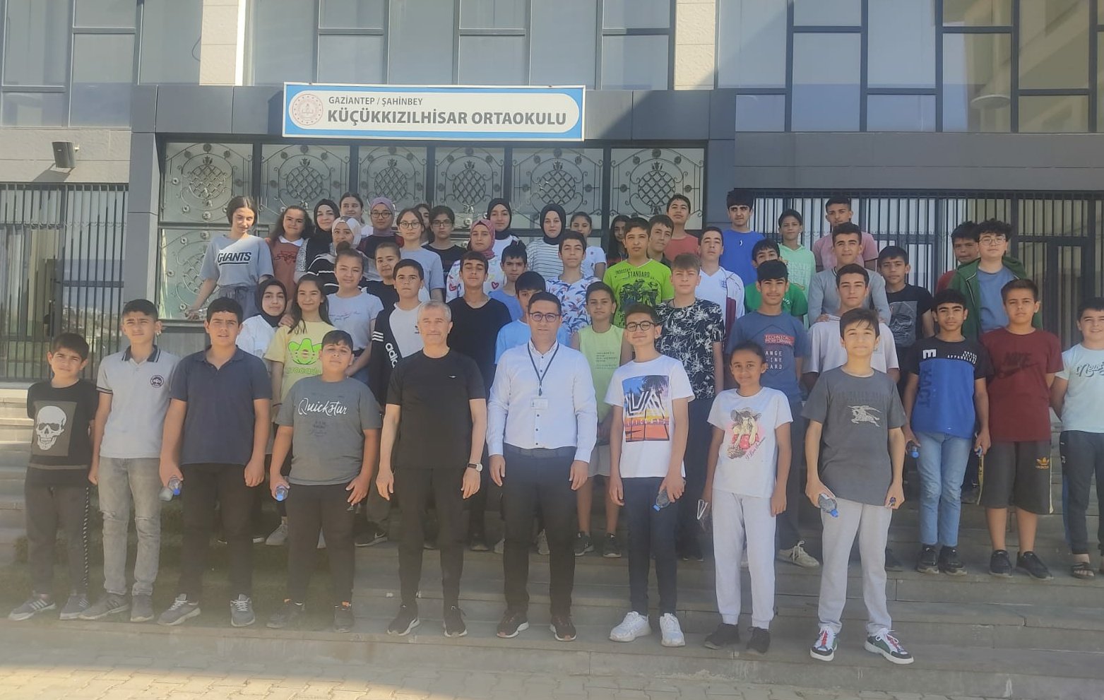 Ba�kan�m�zdan LGS S�nav�na Giren ��rencilere Kumanya S�rprizi