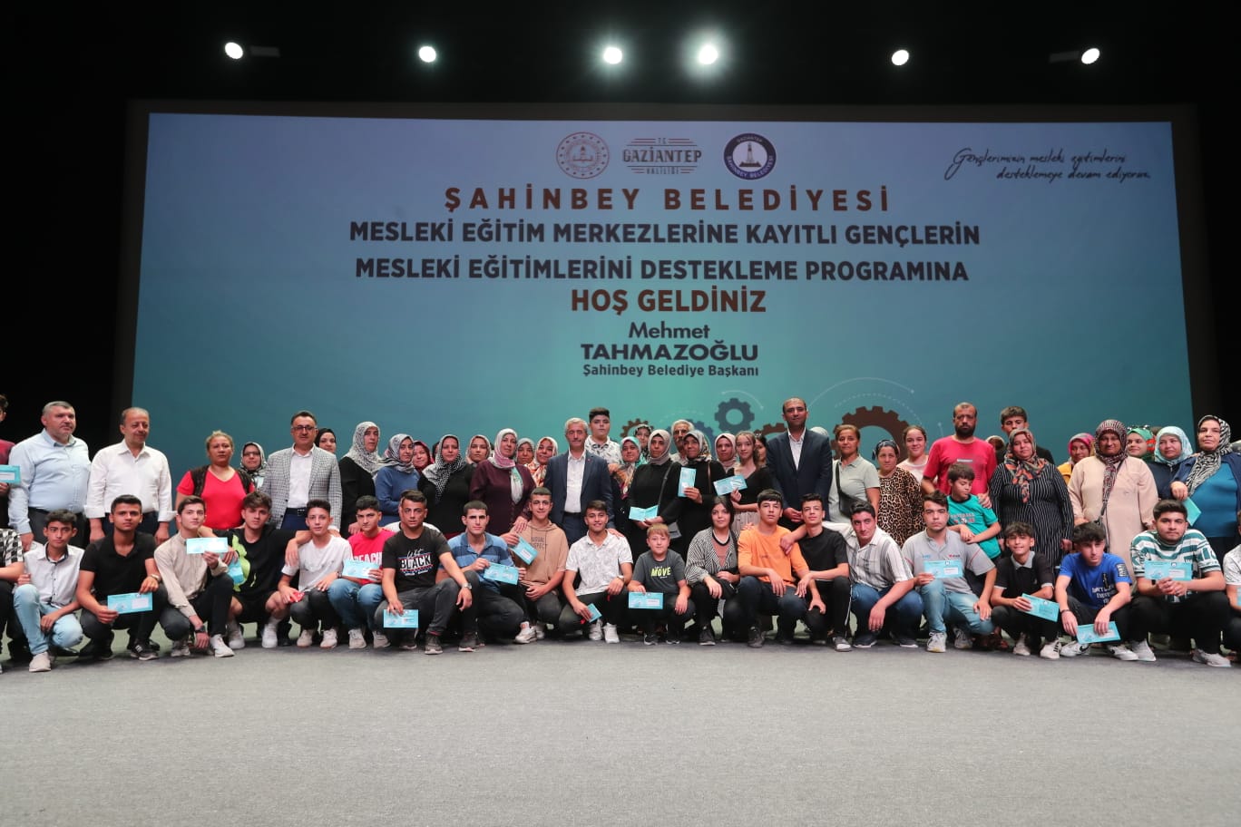 Belediyemiz Mesleki E�itim Merkezleri ��rencilerinin Ayl�k �demelerine Ba�lad�