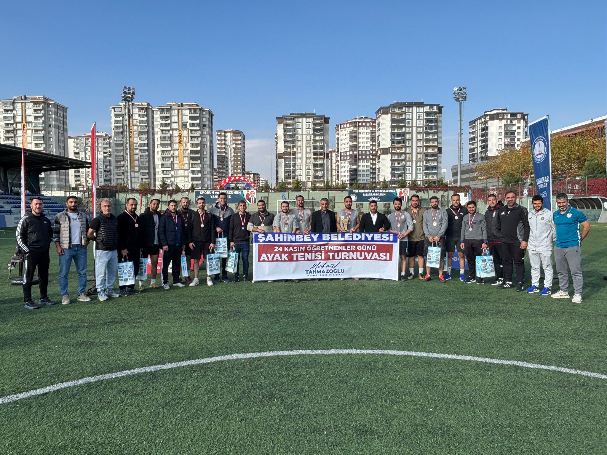 Ba�kan�m�z ��retmenler G�n�nde ��retmenlerle Biraraya Geldi