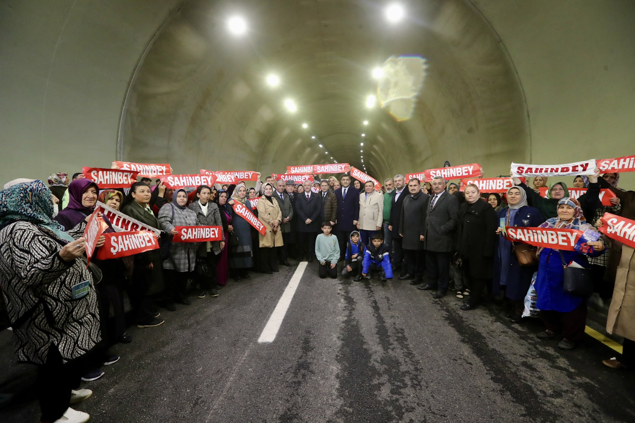 �ahinbey Belediyesi 100. Y�l T�nelleri Trafi�e A��ld�