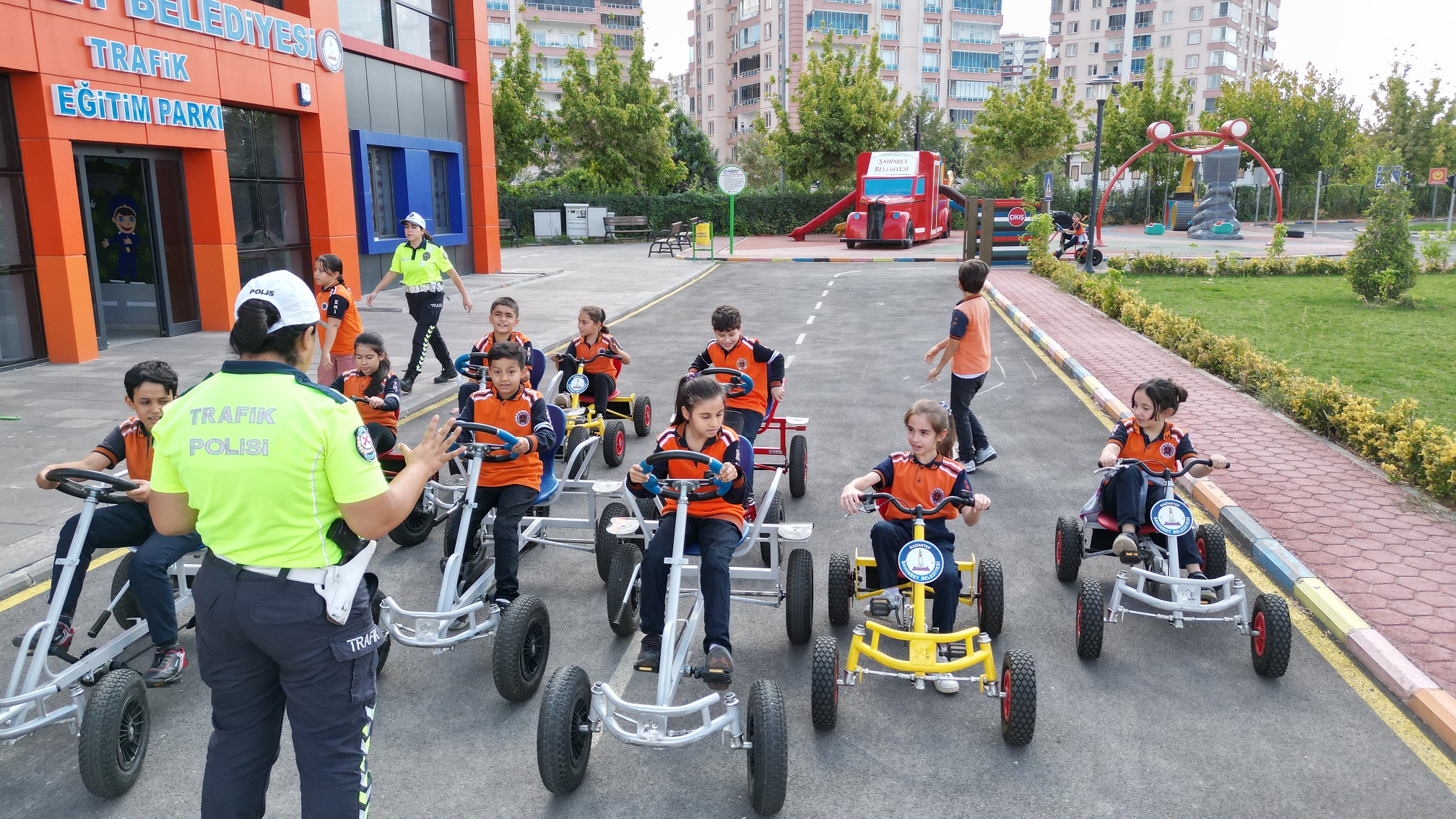 Belediyemiz ��rencilere Trafik Bilinci A��l�yor