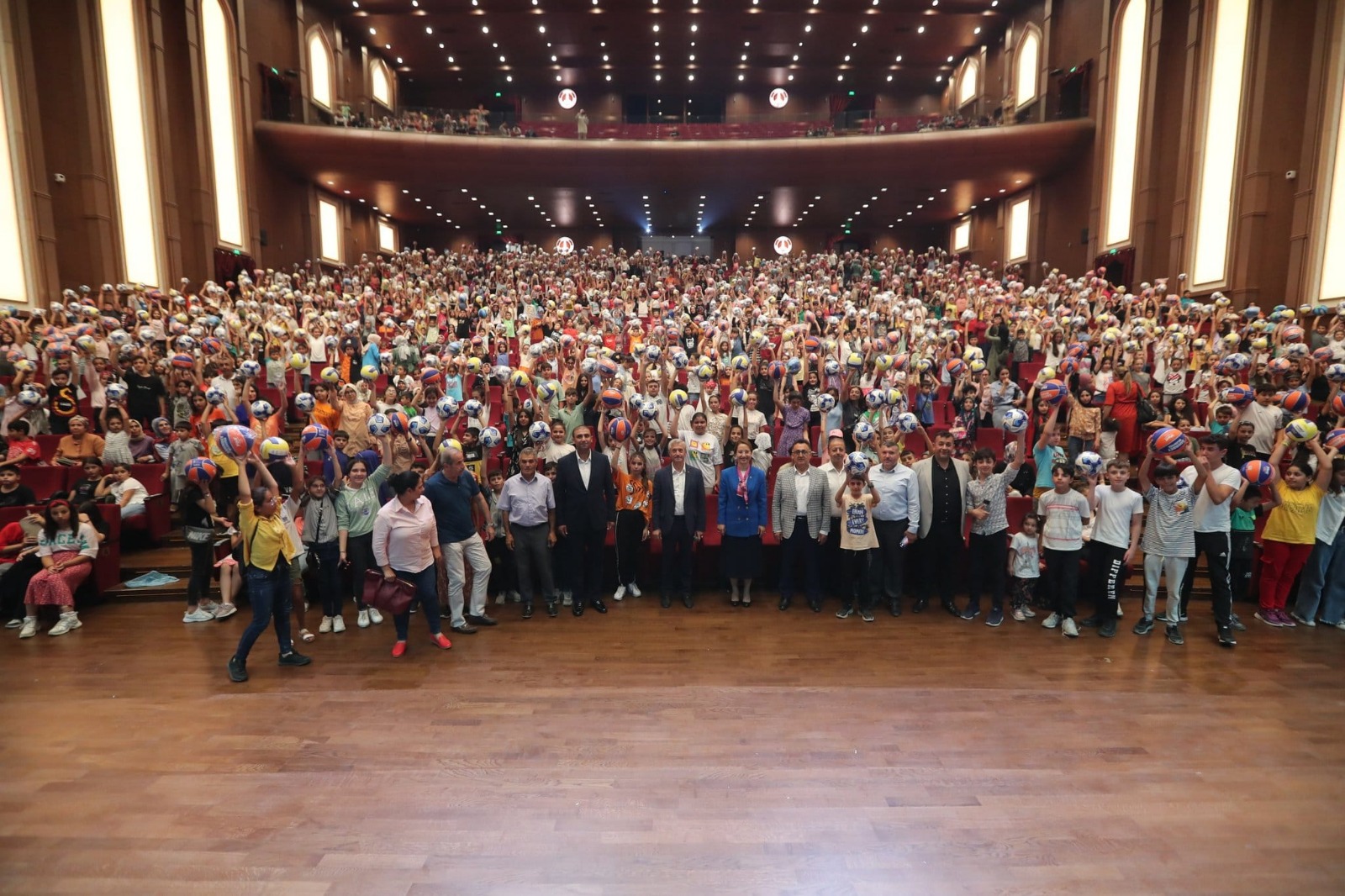 Belediyemiz Tesislerinde 19 Bin 299 Kursiyer E�itim Ald� 