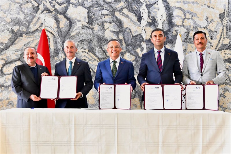 Belediyemizden Hem E�itime Hem Spora Destek