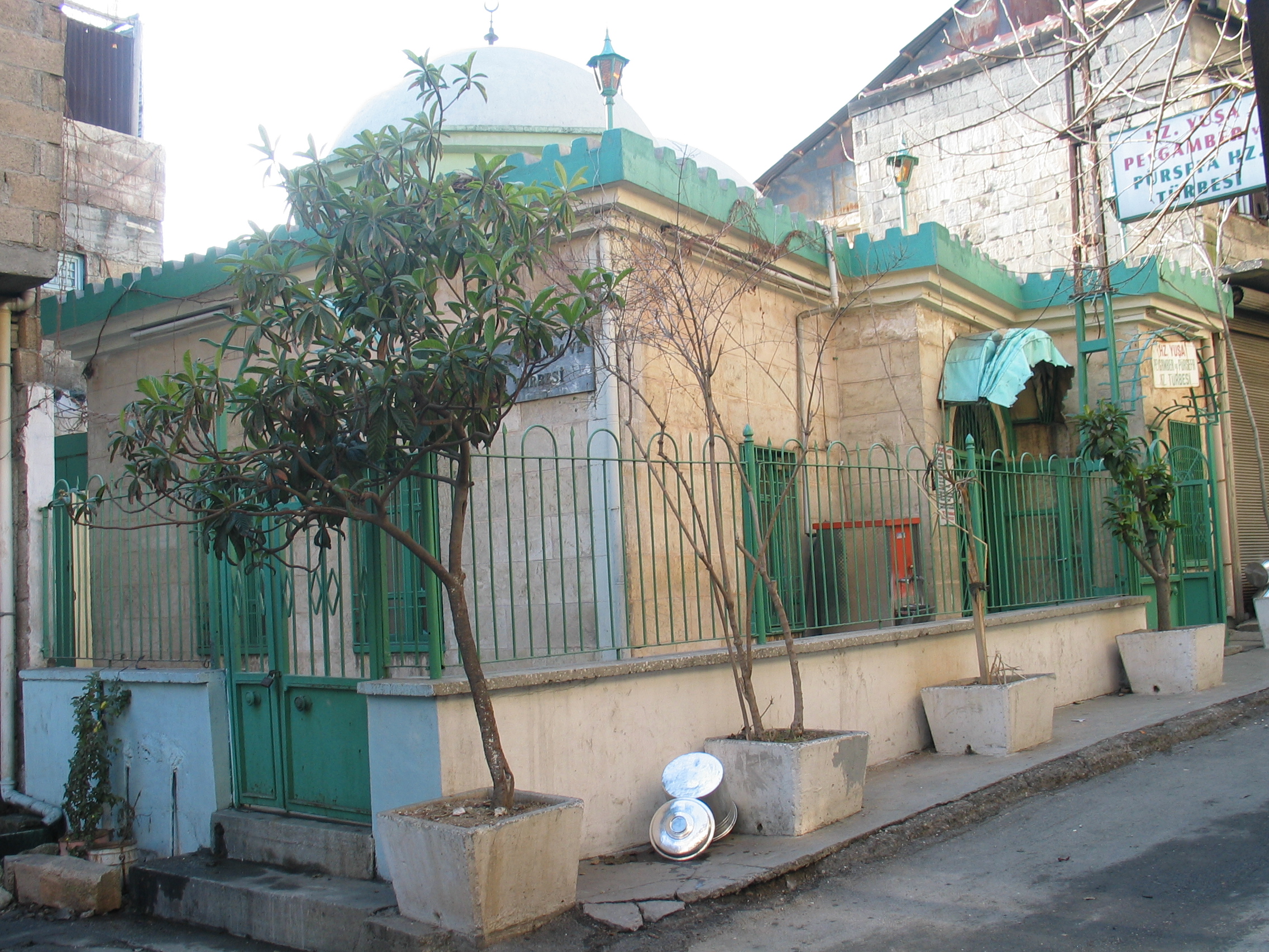 Yu�a Peygamber T�rbesi