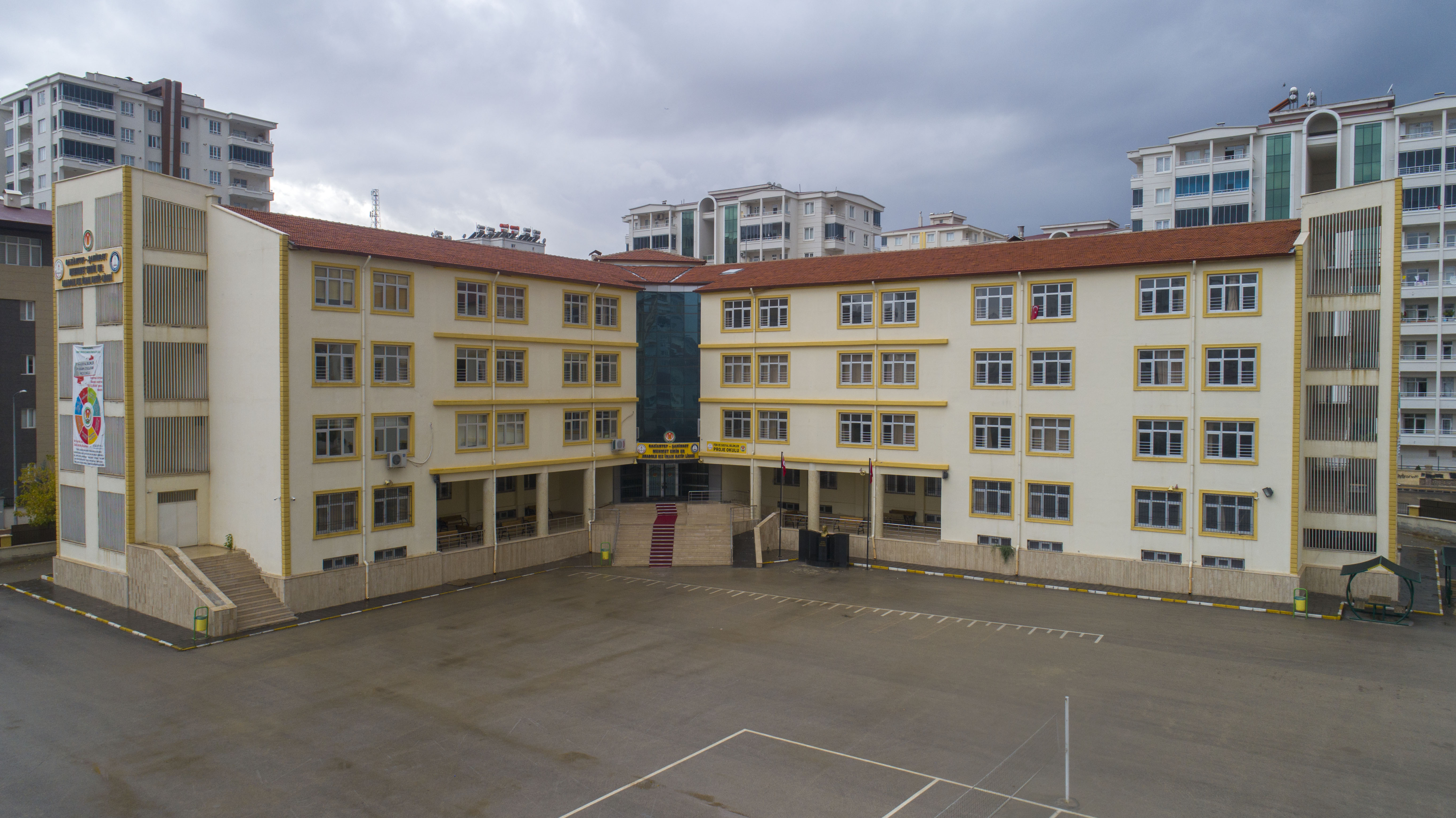 Mehmet Emin Er �mamHatip Lisesi