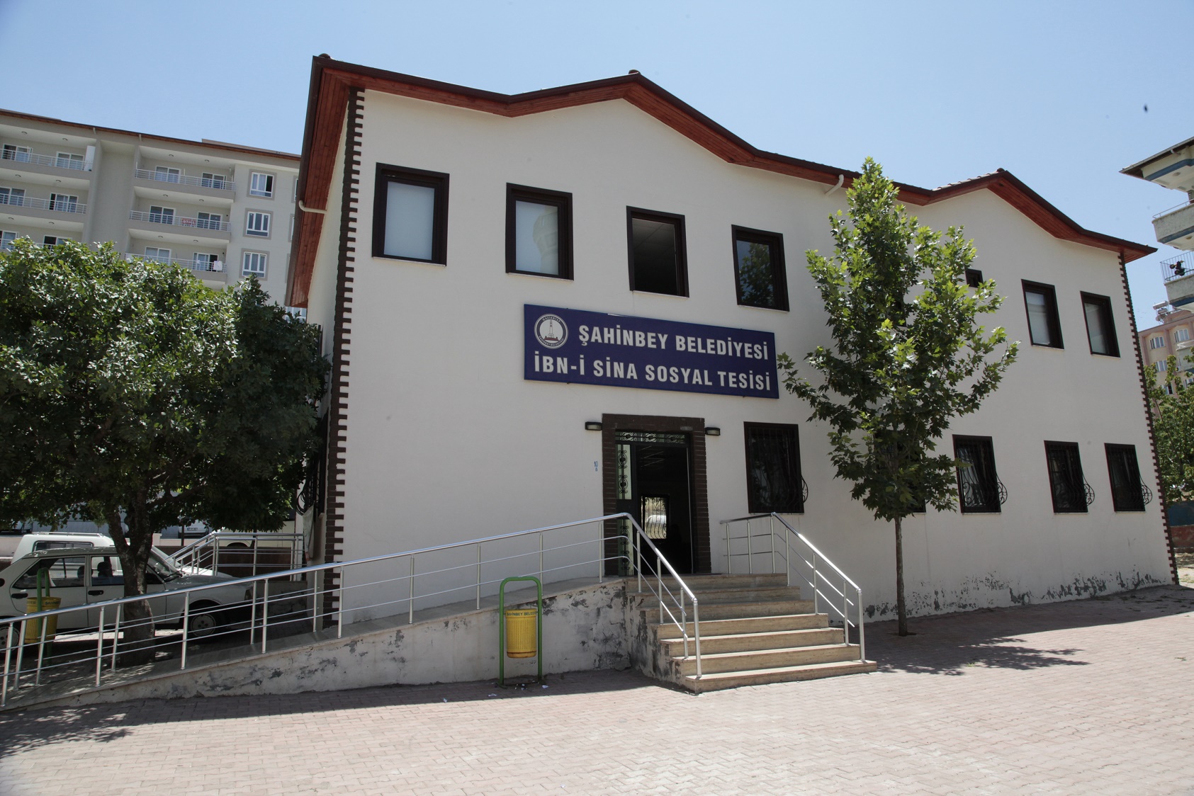 �bn-i Sina Taziye Evi