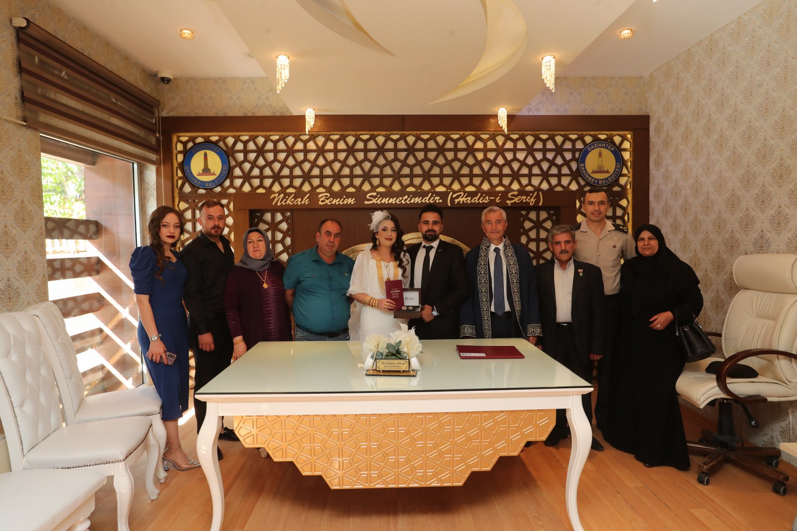 Yeni Evli �iftlere Kol Saati
