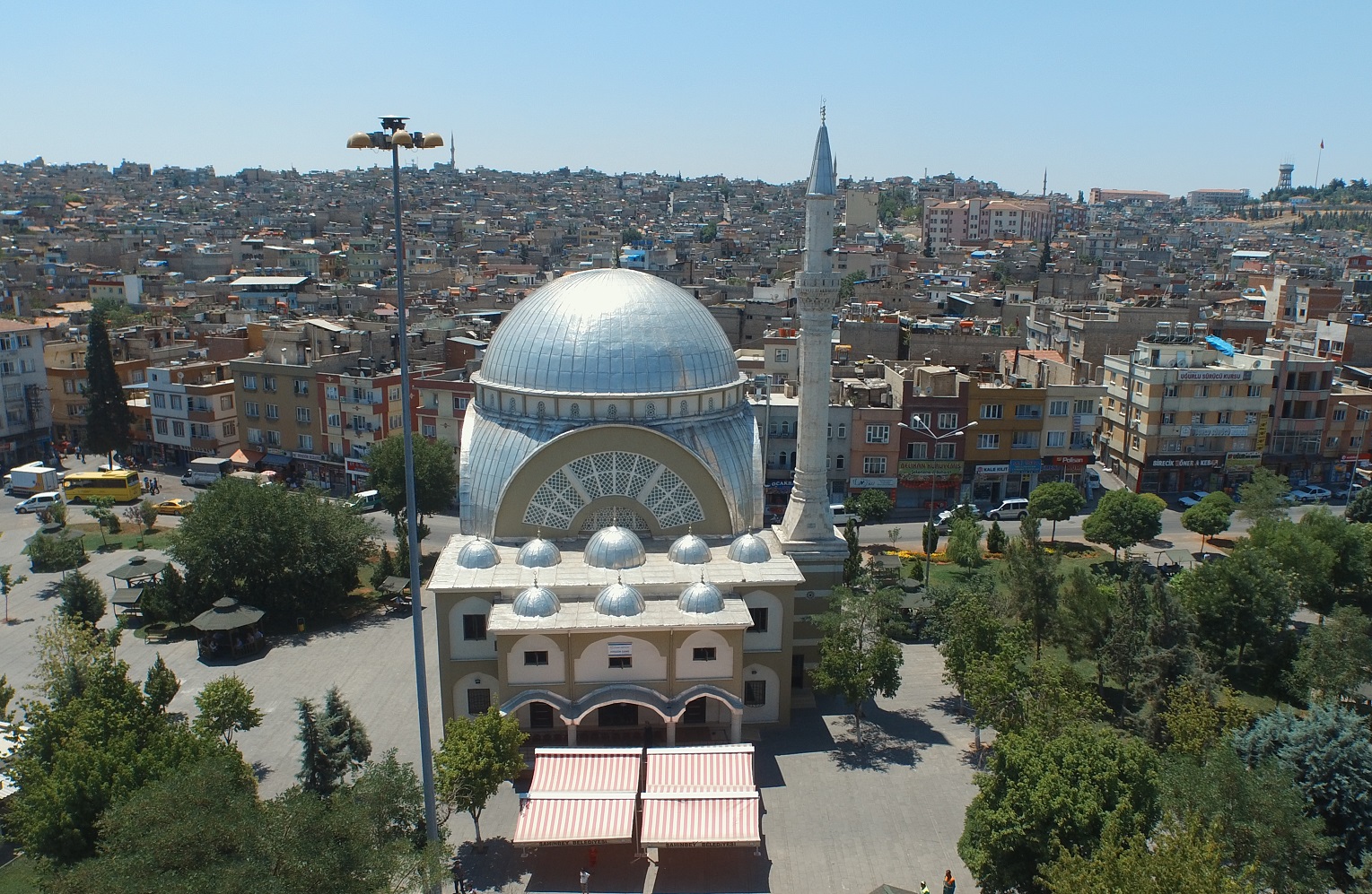 Ho�g�r Camii
