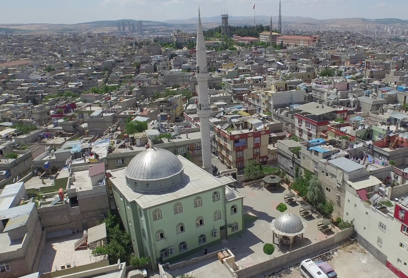 Kadir Apiko�lu Camii
